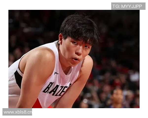 媒体人分析杨瀚森表现：提升速度与对抗能力控制犯规成关键