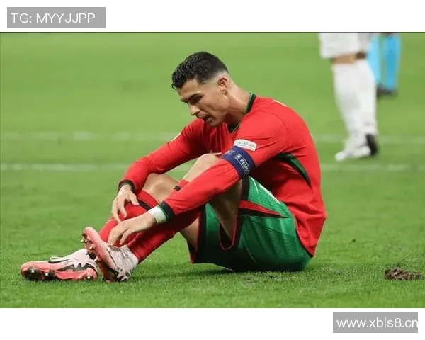 C罗全场表现亮眼7次射门收获2球并贡献高评分86